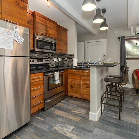 The Flagstone Boutique Inn & Suites カナブ エクステリア 写真