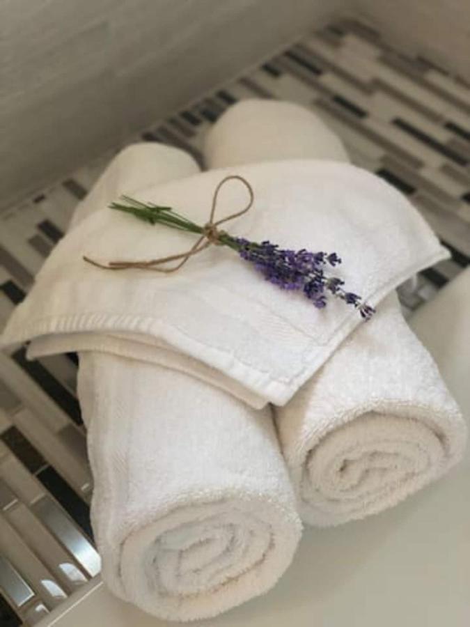 The Flagstone Boutique Inn & Suites カナブ エクステリア 写真