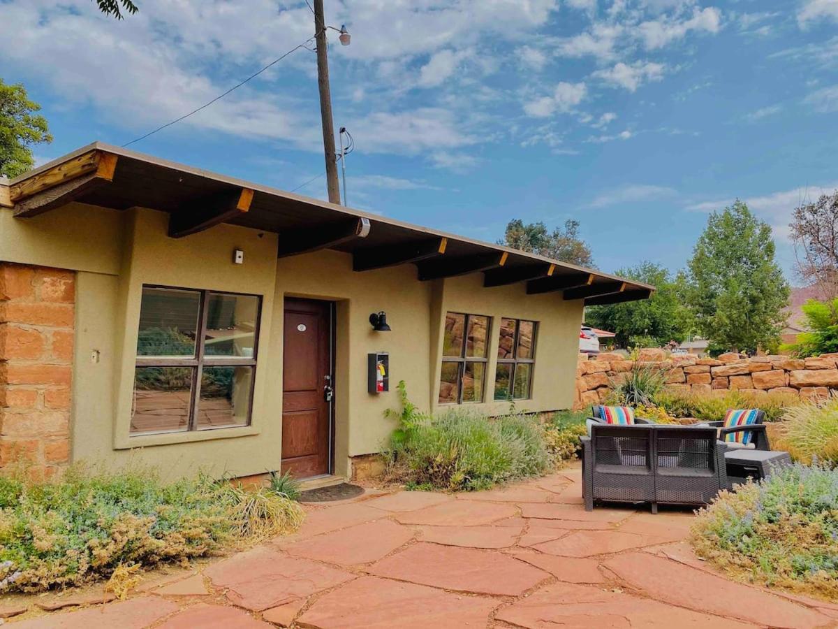 The Flagstone Boutique Inn & Suites カナブ エクステリア 写真
