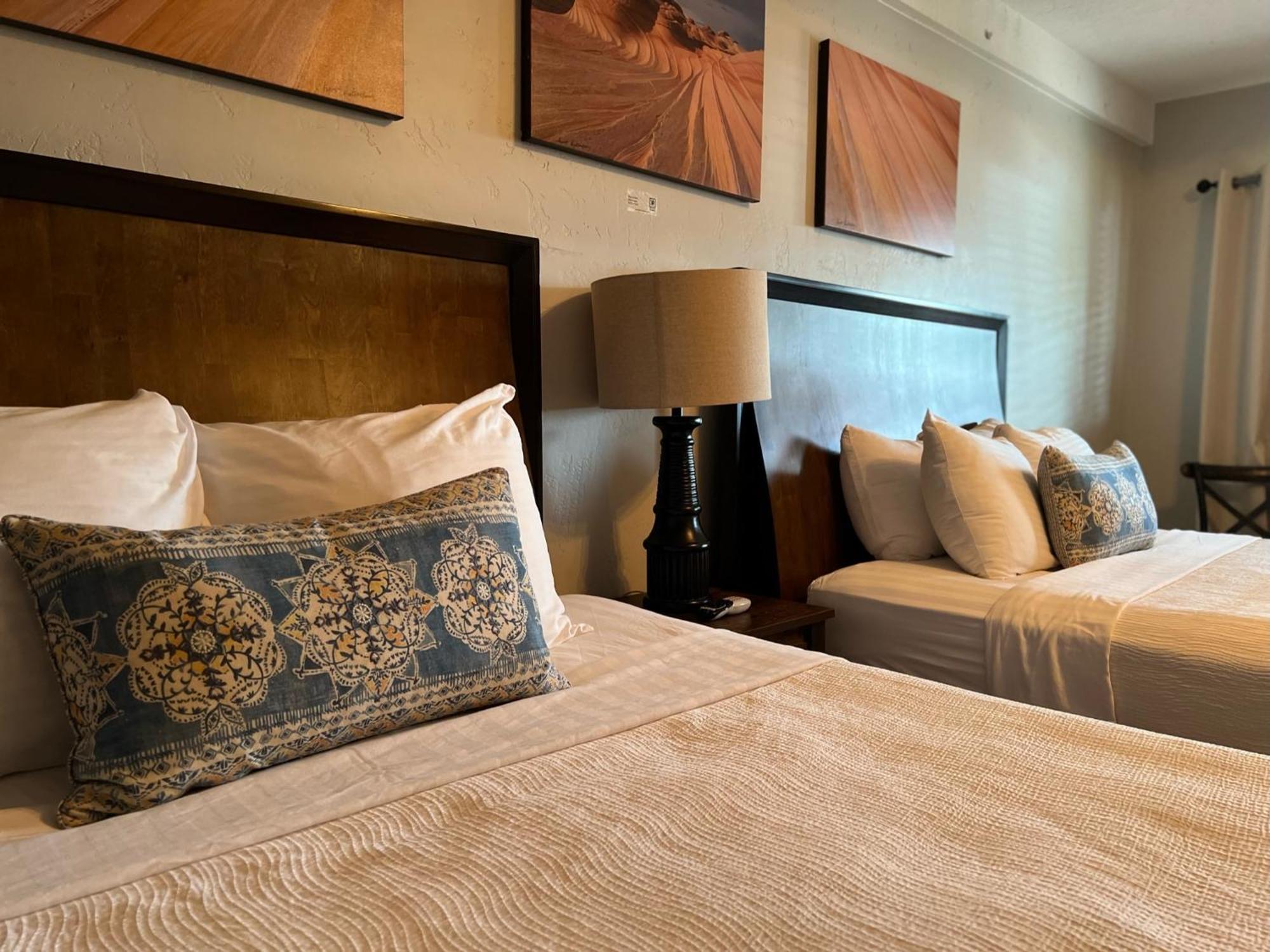 The Flagstone Boutique Inn & Suites カナブ エクステリア 写真