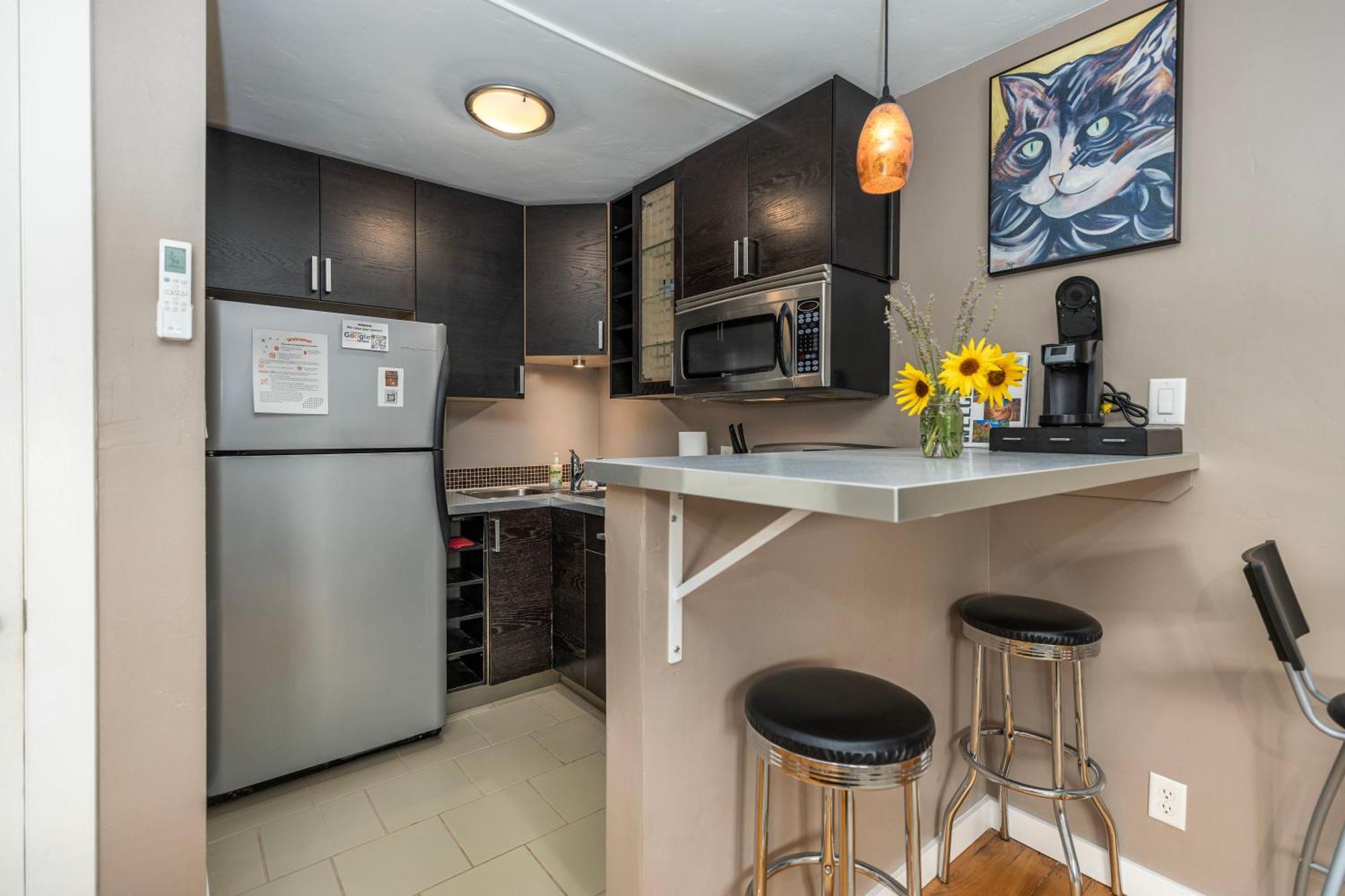 The Flagstone Boutique Inn & Suites カナブ エクステリア 写真