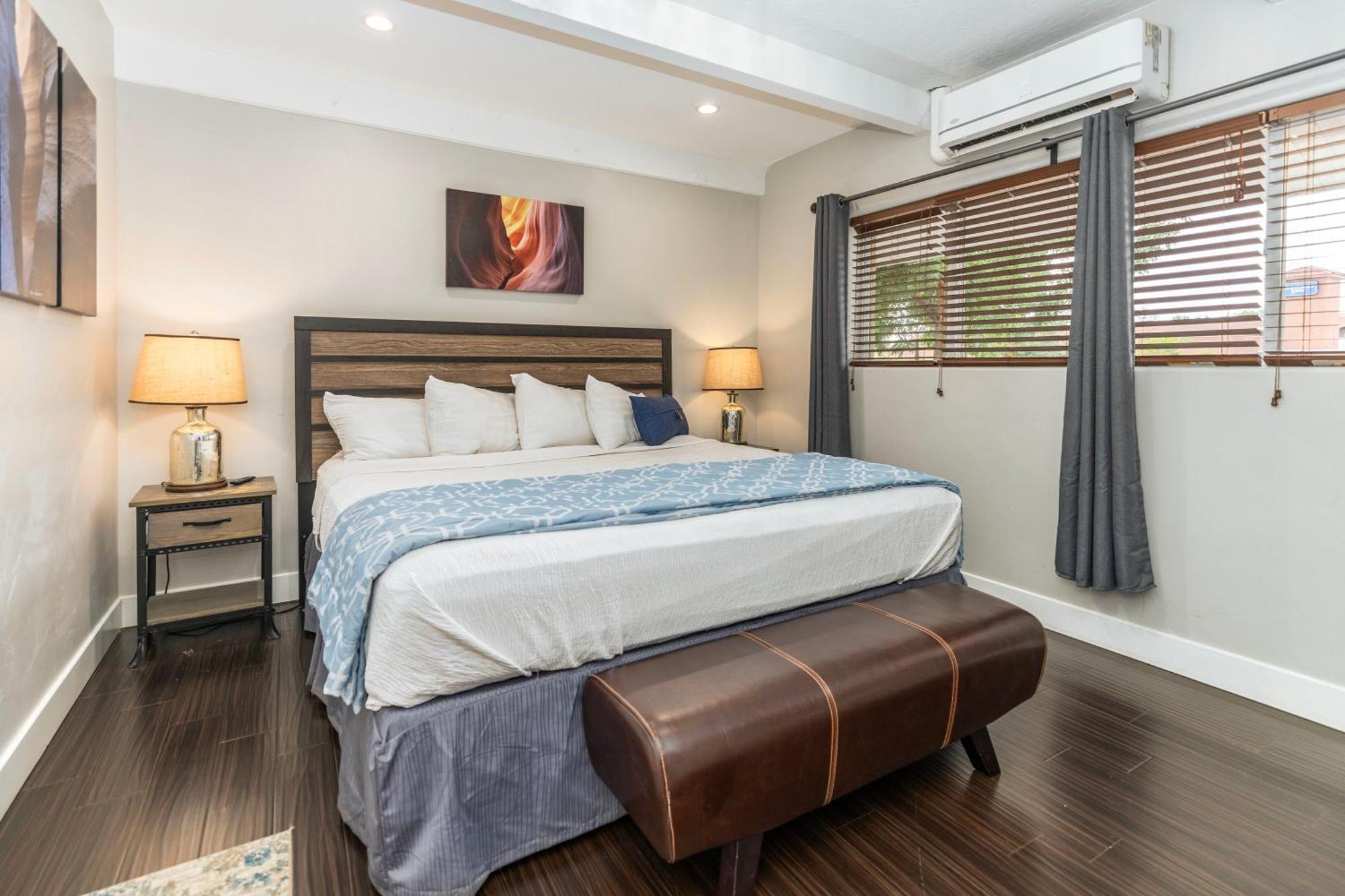 The Flagstone Boutique Inn & Suites カナブ エクステリア 写真