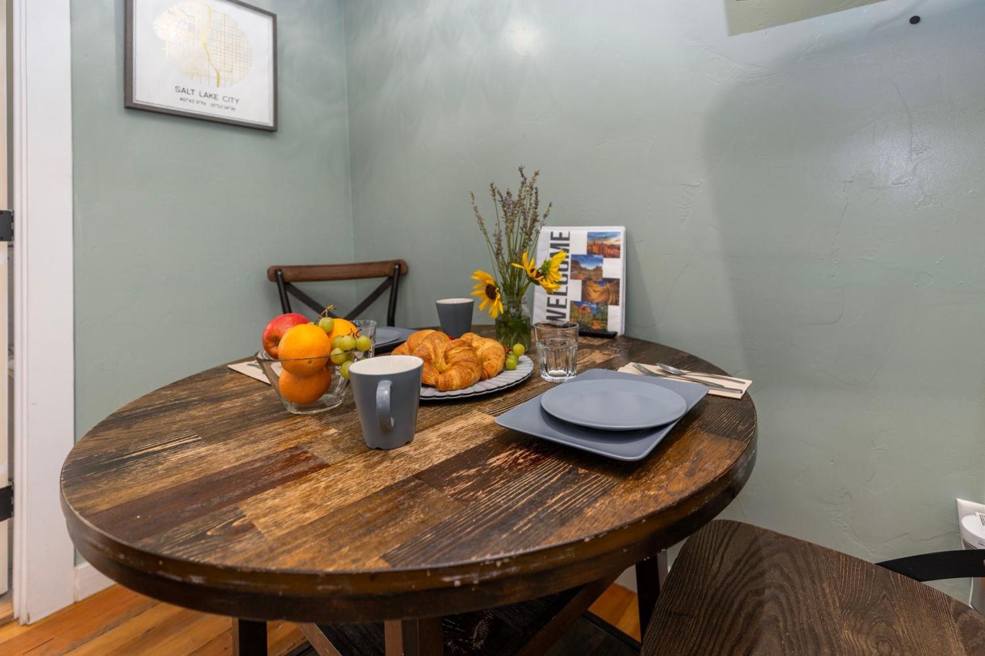 The Flagstone Boutique Inn & Suites カナブ エクステリア 写真